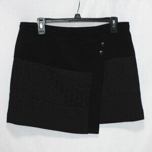 CABI 926 Textured Black Wrap Textured Double Snap Mini Skirt